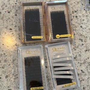 Elegant Black Lashes with Gold Accents